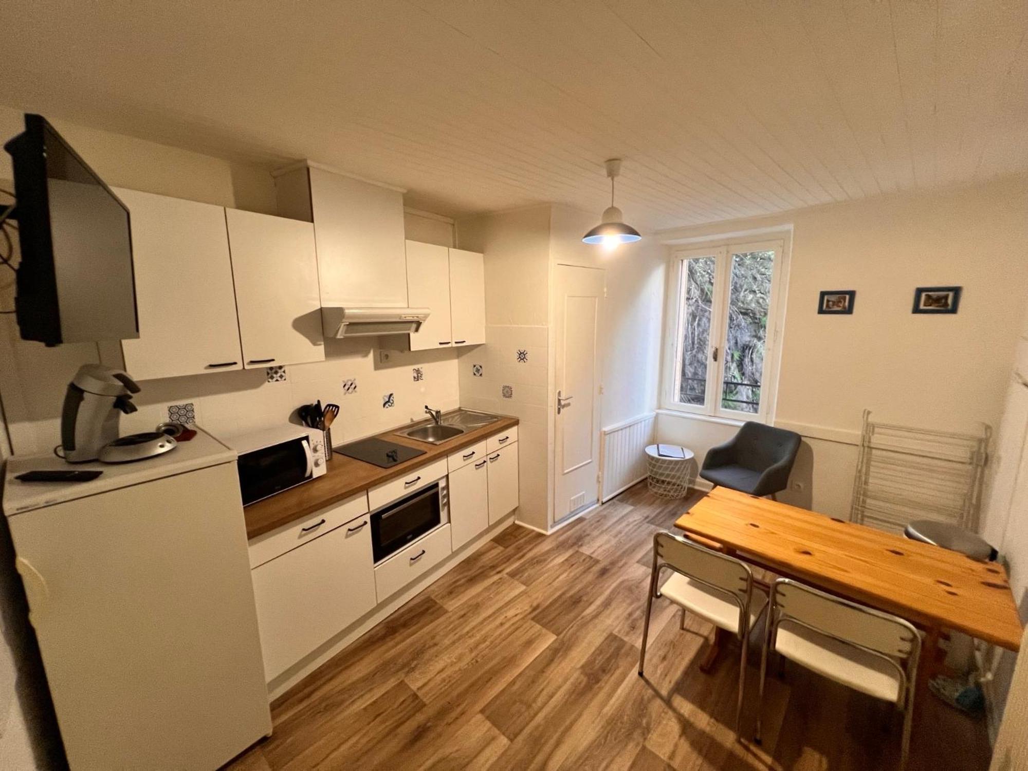 Apartment 4 Personnes, Wifi, Proche Centre Et Thermes La Bourboule